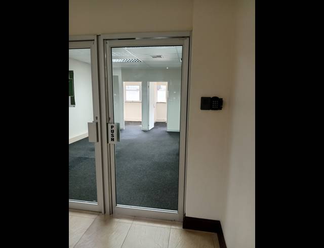 164.90M² OFFICE TO LET IN MORNINGSIDE